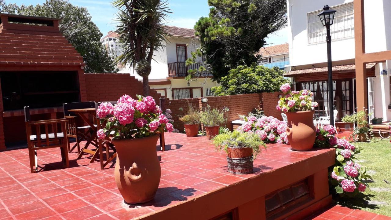 Posada De La Villa Villa Gesell Esterno foto